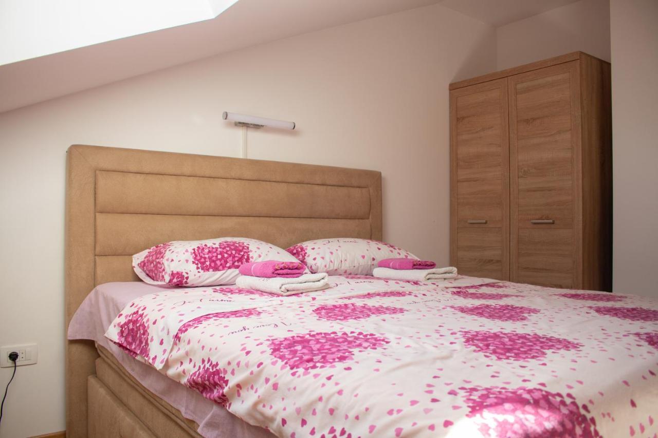 Apartman Mazic Nikšić Buitenkant foto