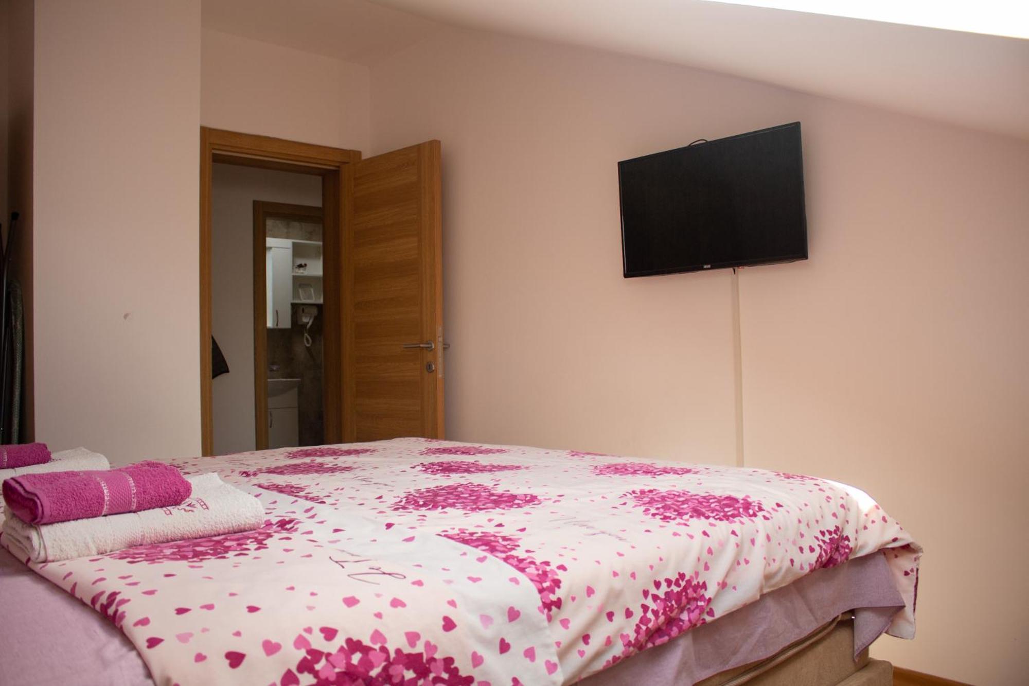 Apartman Mazic Nikšić Buitenkant foto